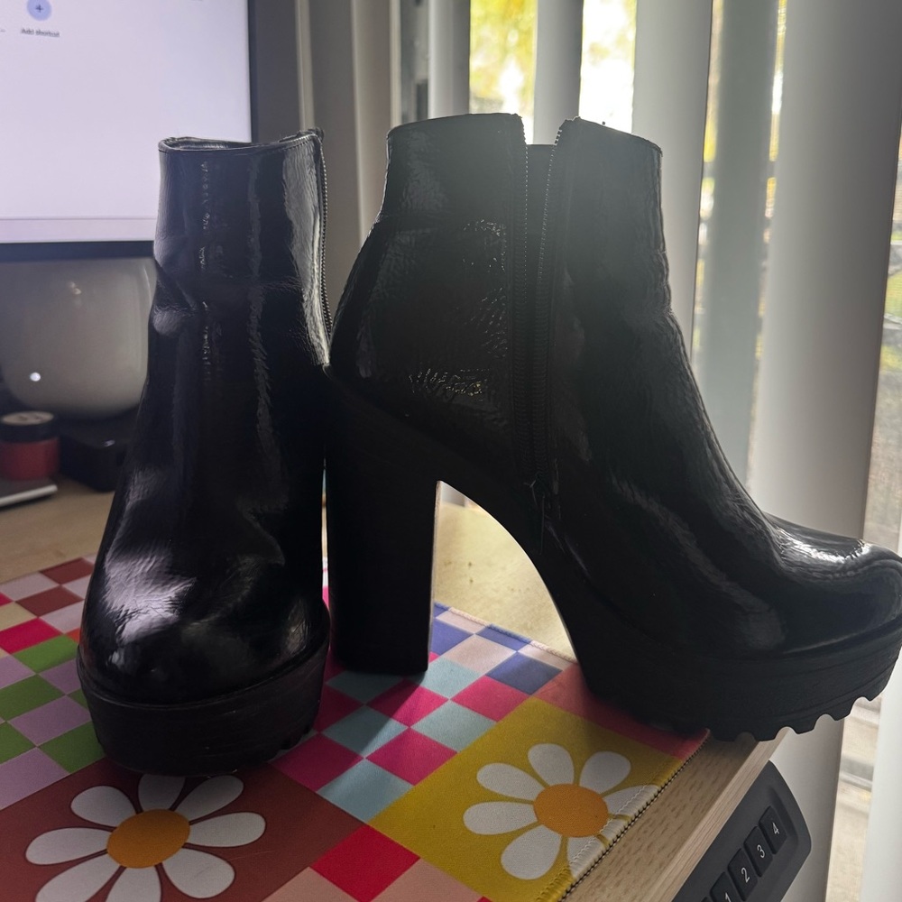 Black Platform Heeled Ankle Boots